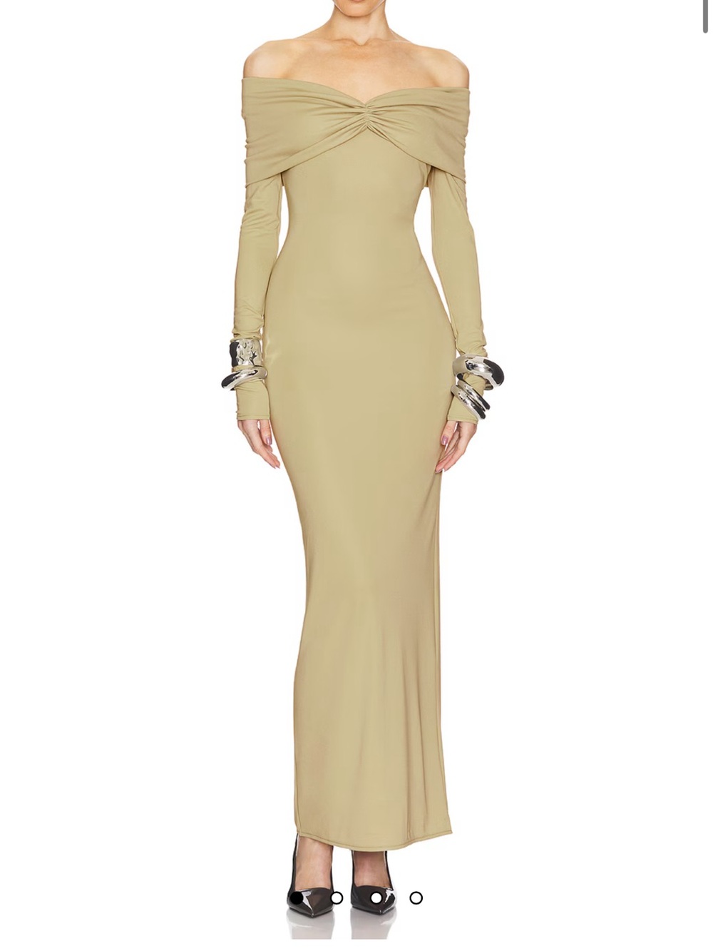 BNWT HELSA DRESS